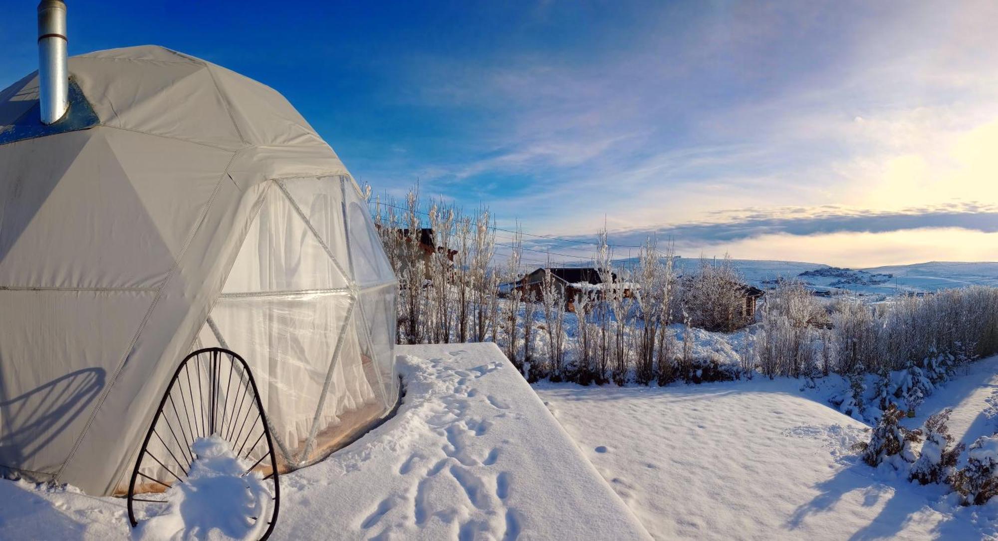 Boreas Ecoluxury Glamping Ел Калафате Екстериор снимка